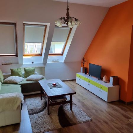 Tudor Apartman Szeged Extérieur photo